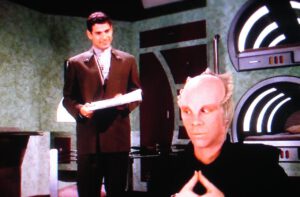 Babylon 5 5x08 Day of the Dead - Morden and Lennier